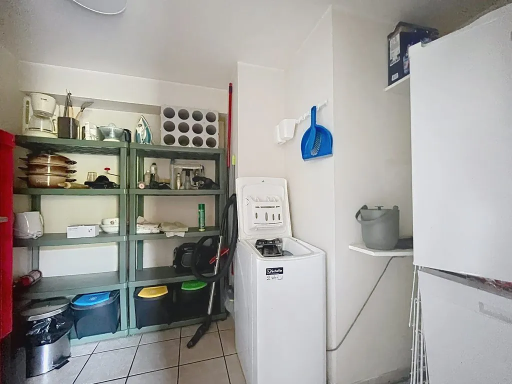 Buanderie du gîte équipée d'un lave-linge